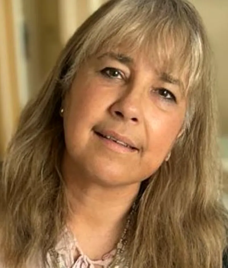 Genovieve Feasey, accredited trauma psychotherapist